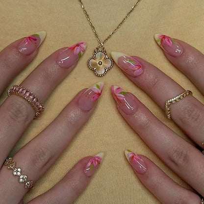 Elegantes Kunstnagelset mit floralen Designs Brehn