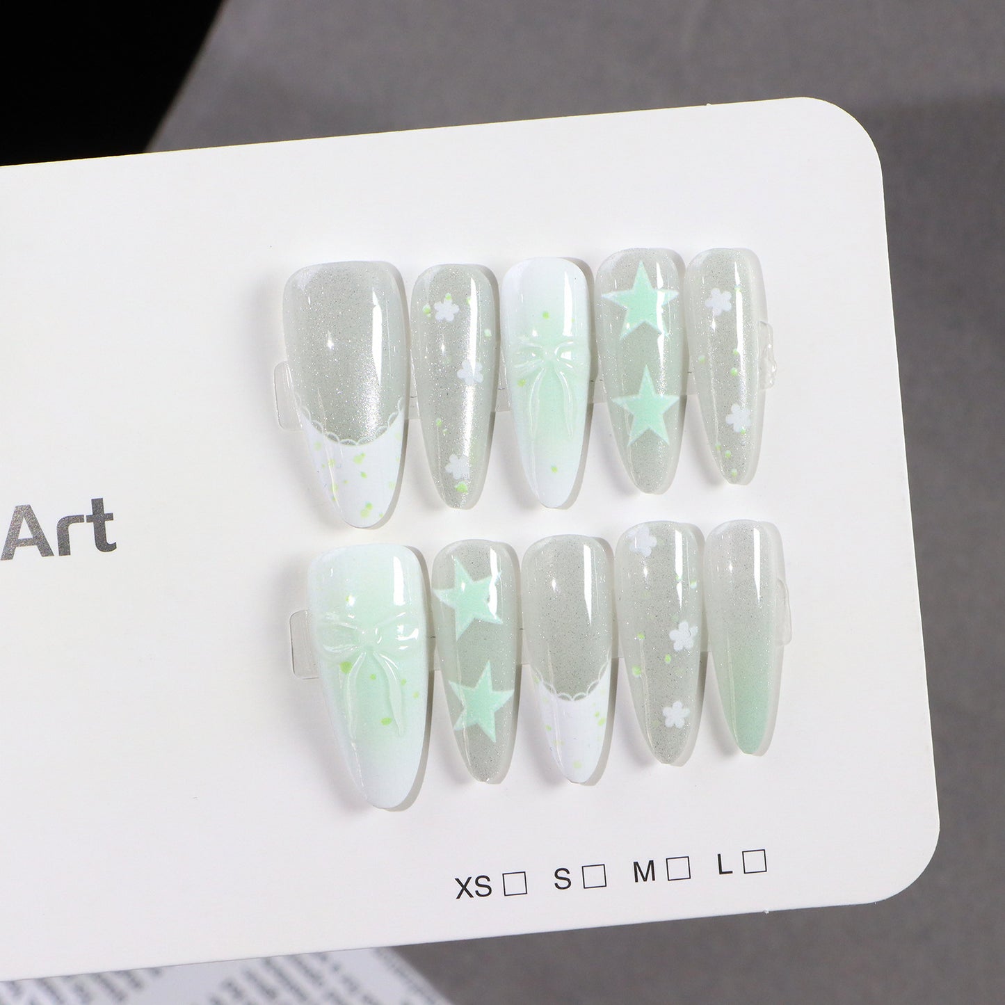 Künstlerische Fantasy Press-On Nagelkunst Brehn