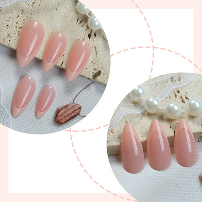 Kunstnagelset mit natürlichem Look Brehn