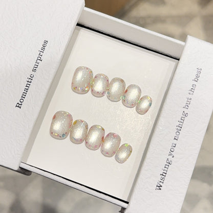 Kunstnagelset mit Romantischem Glitzereffekt Brehn