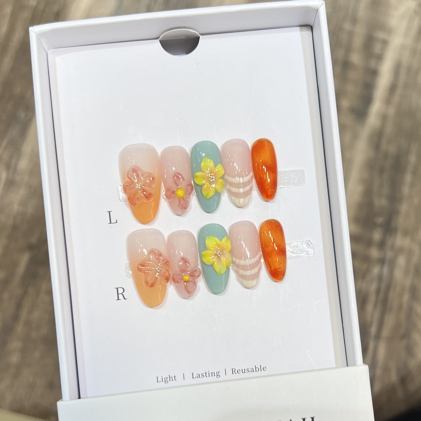 Wiederverwendbares Press-On Nagelset Brehn