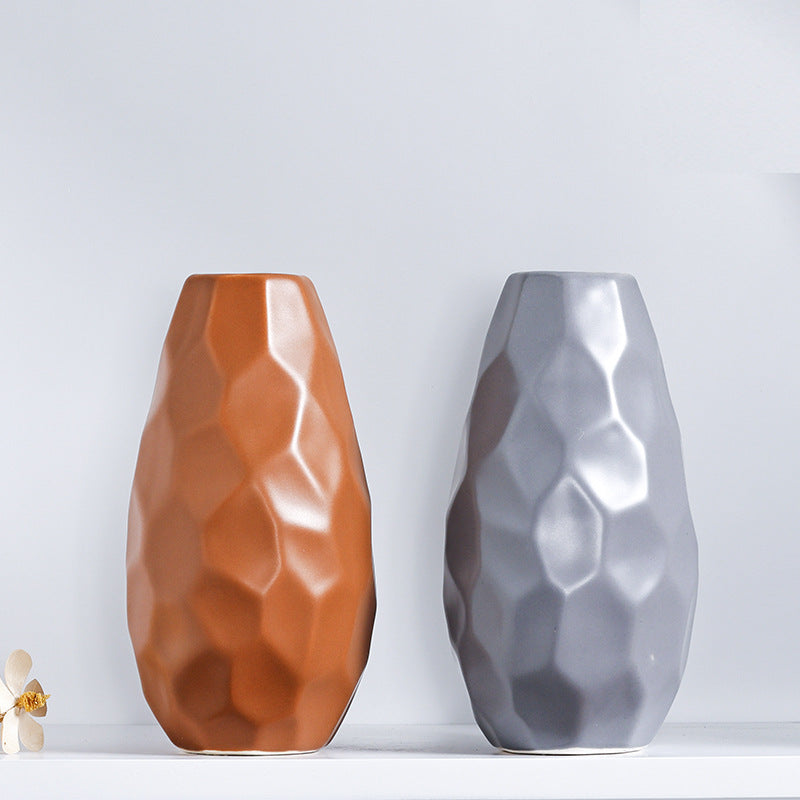 Einzigartige geometrische Keramikvase Brehn