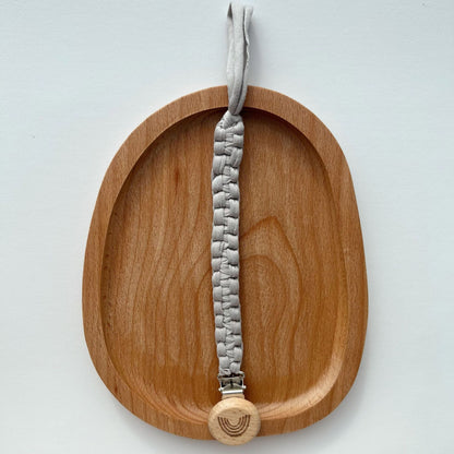 Geflochtener Baumwoll-Schnullerband mit graviertem Holz-Sicherheitsclip