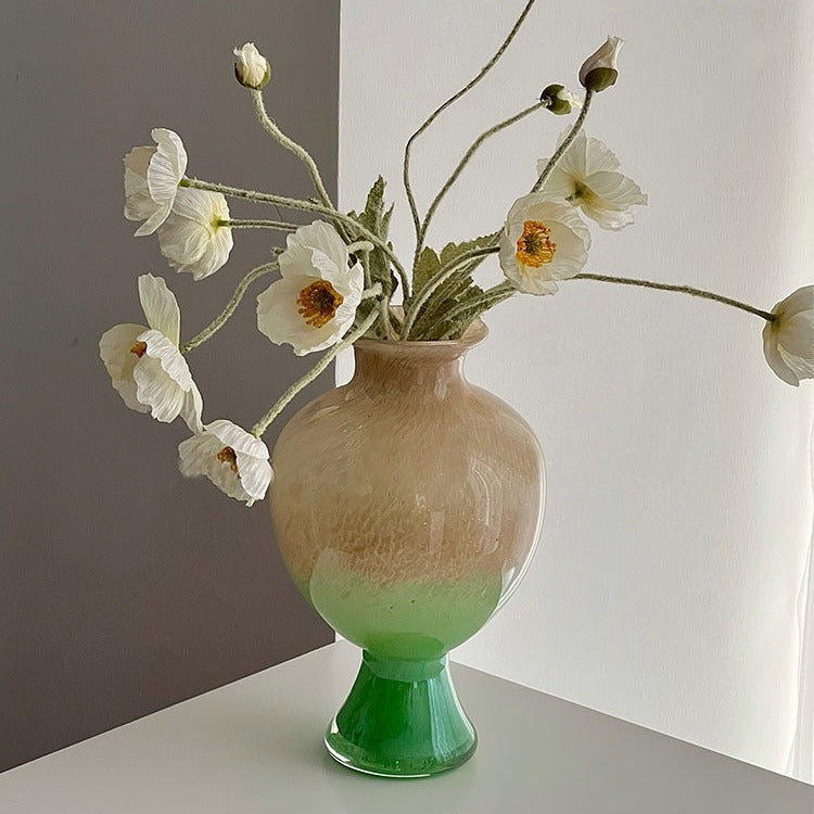 Dekorative handgeblasene Ombre-Glasvase auf Sockel Brehn