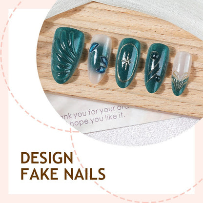 Kunstnagelset mit Exklusivem Blattdesign und Eleganten Glitzerakzenten Brehn