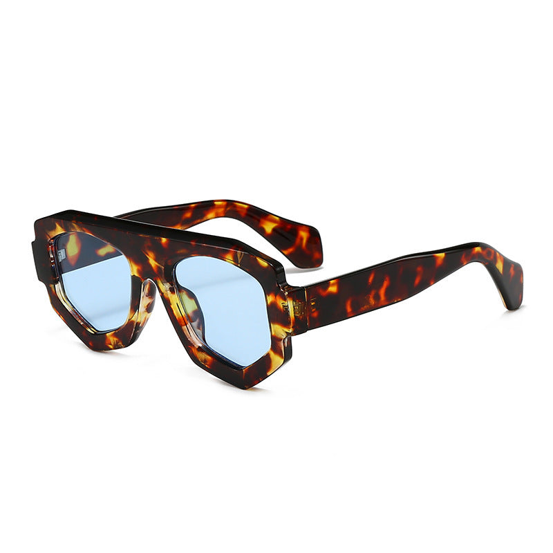 Fette geometrische Schildbrille Brehn