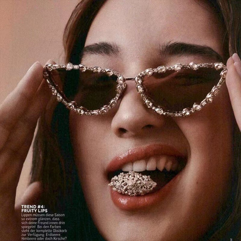 Damen Glamouröse Cat-Eye Sonnenbrille mit funkelnden Strassdetails Brehn