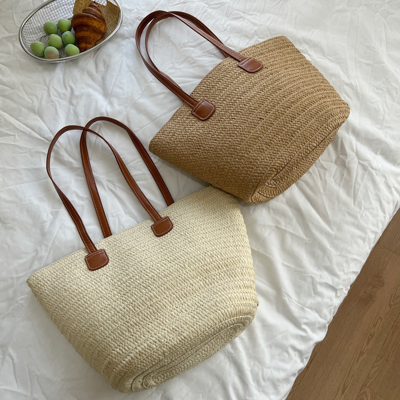 Handgefertigte Strohtasche mit Eleganten Ledergriffen Brehn