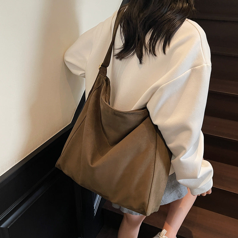 Weiches Wildleder Hobo-Bag