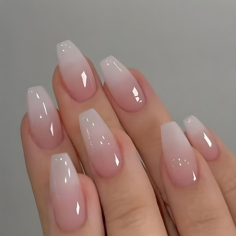 Stylisches Ombre Nagelkunst Brehn