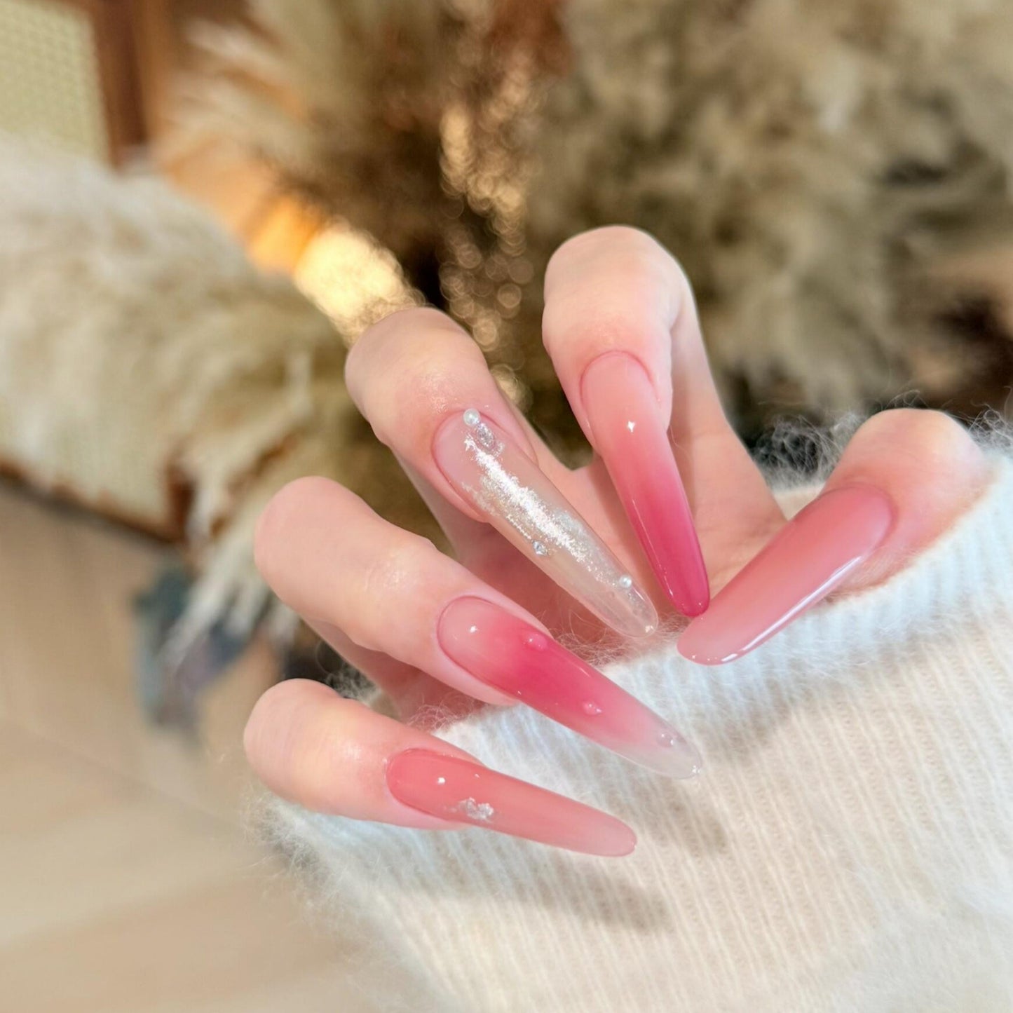 Kunstnagelset mit Elegantem Farbverlauf und Glitzerdetails Brehn