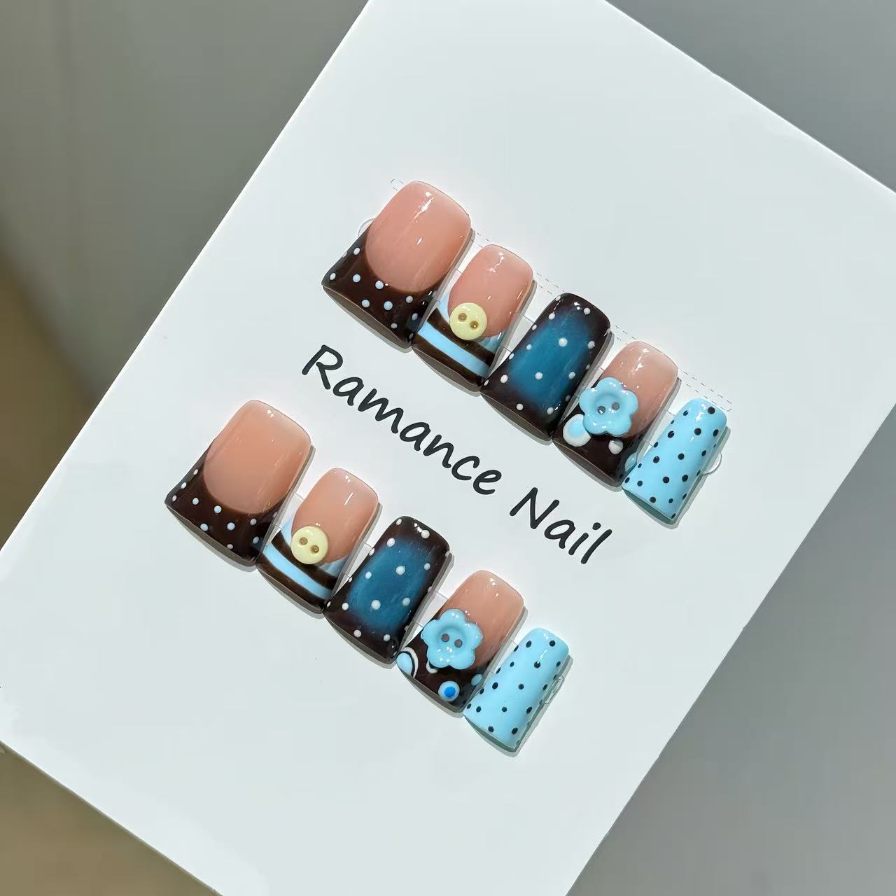 Dekorative Nagelkunst Brehn
