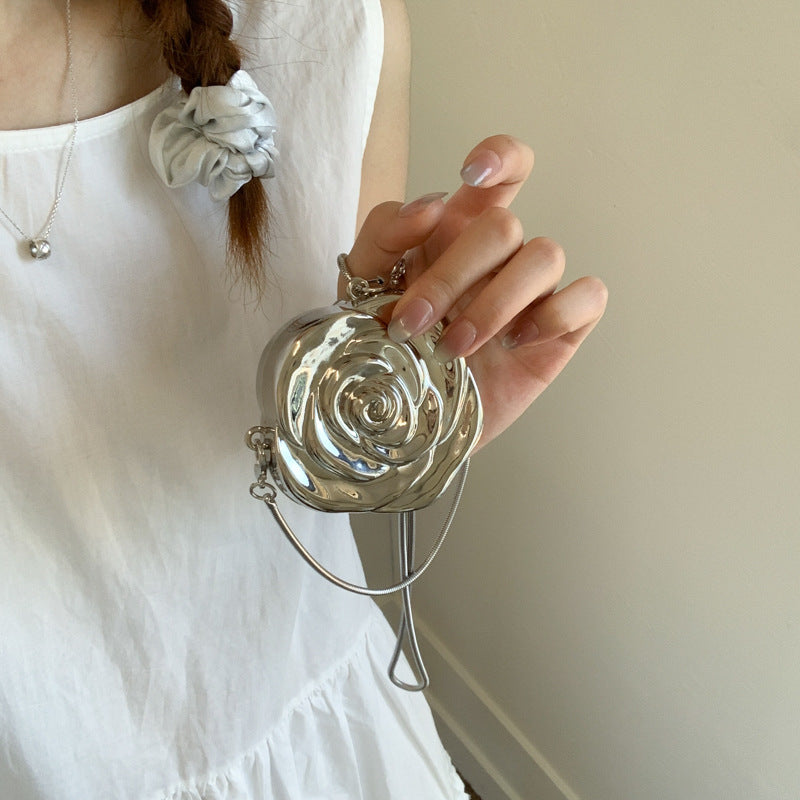 Elegantly Crafted Rose-Shaped Crossbody Bag Brehn