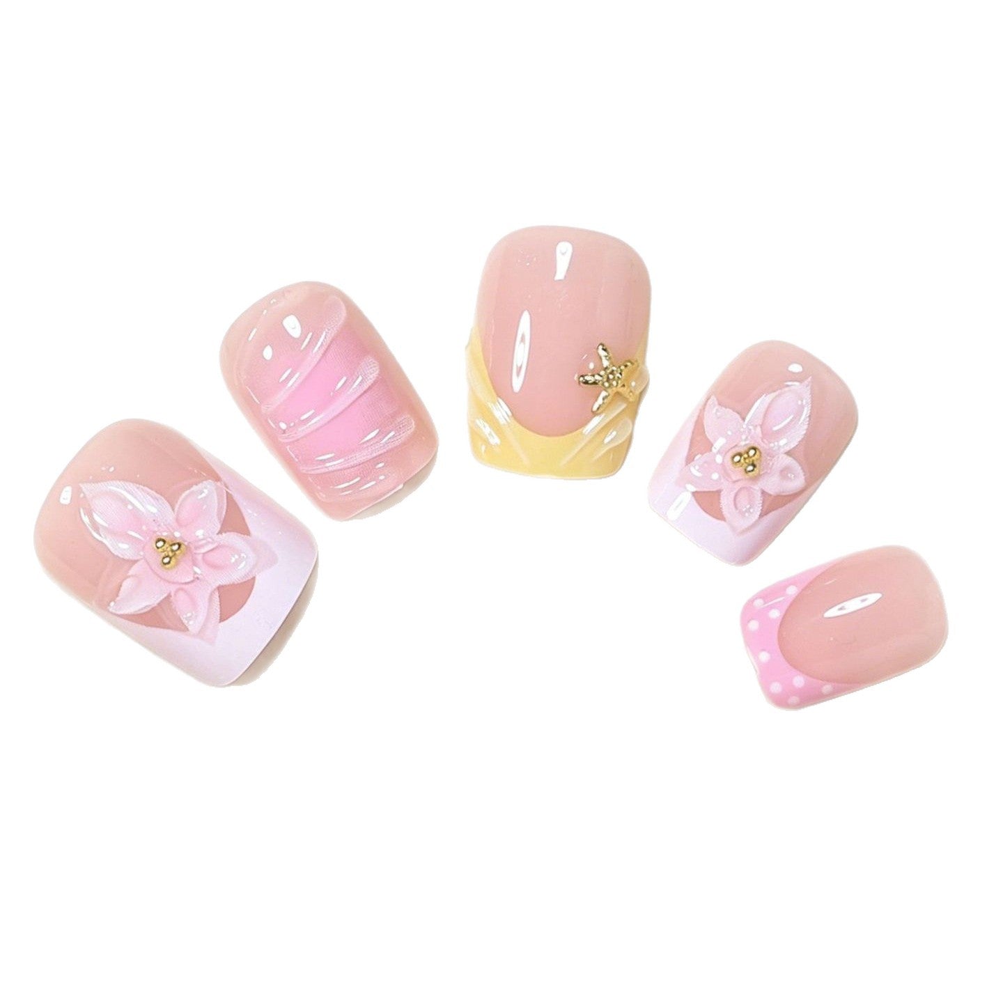 Dekorative Press-On Nagelkunst Tipps mit floralen Akzenten Brehn