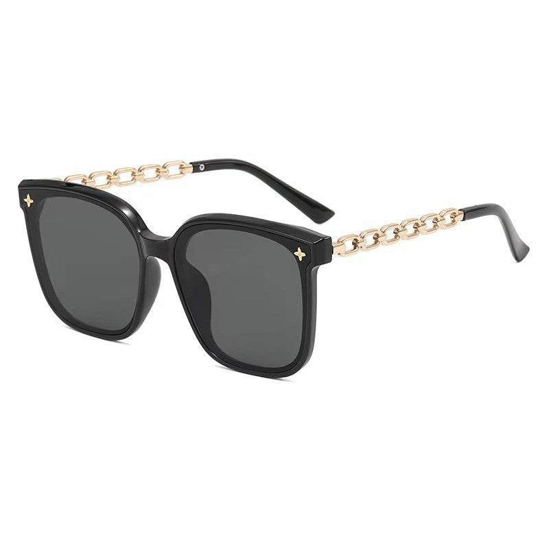 Damen Designer-Sonnenbrille mit eleganten Kettengliedern Brehn