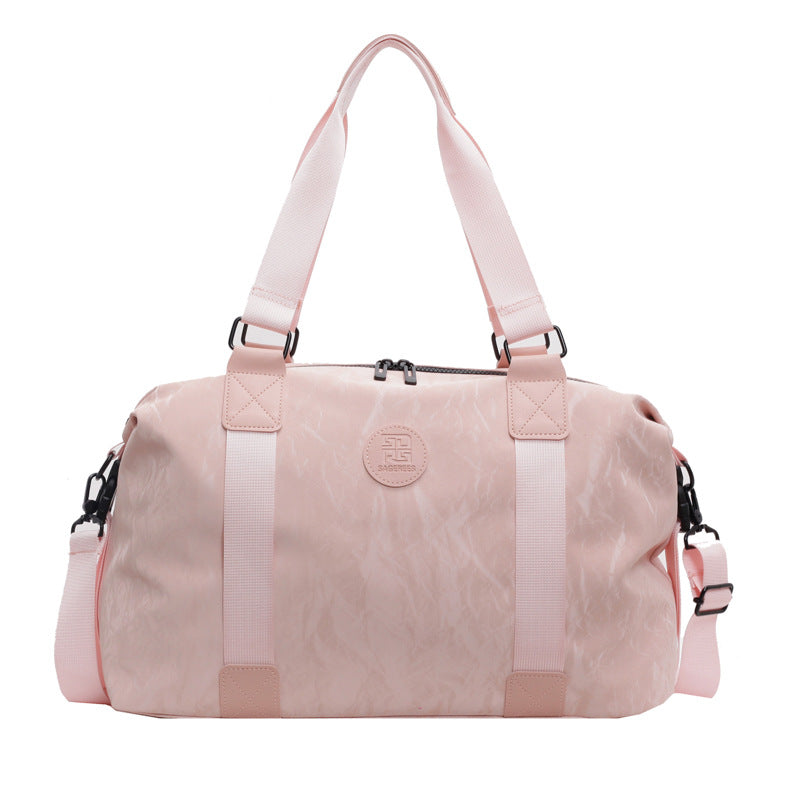 Sportliche Reisetasche Im Modernen Design Brehn