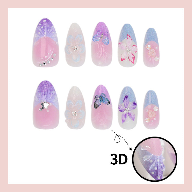 Kunstnagelset mit eleganten Blumen- und Schmetterlingsverzierungen Brehn