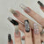 Kunstvolle Nagelspitzen mit eleganten Mustern Brehn