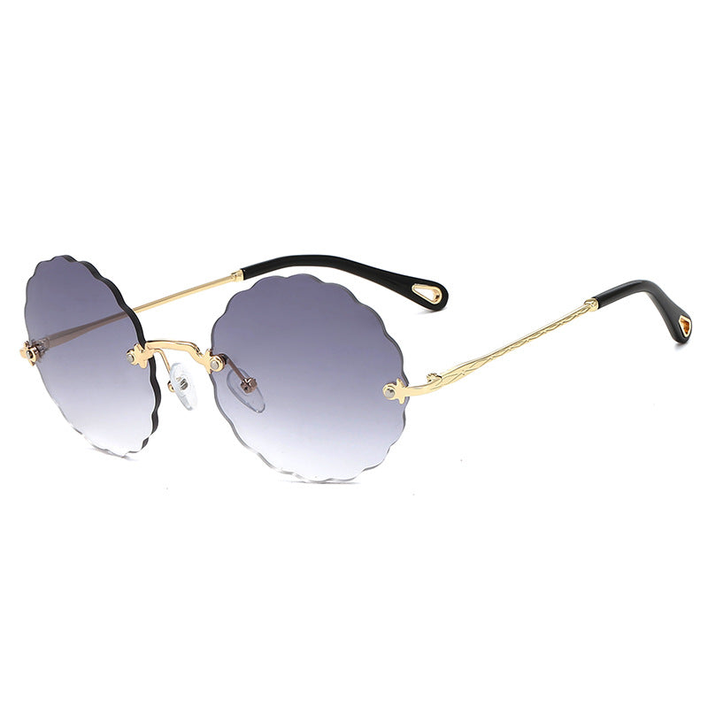 Damen Modische Brille mit verspieltem Wellenrahmen Brehn