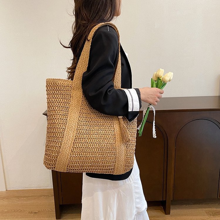 Große Makramee Tasche mit Lederakzenten Brehn