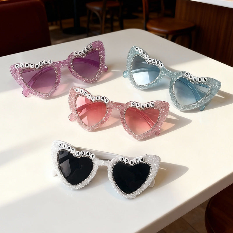 Rhinestone-beschmückte Herz-Sonnenbrille Brehn