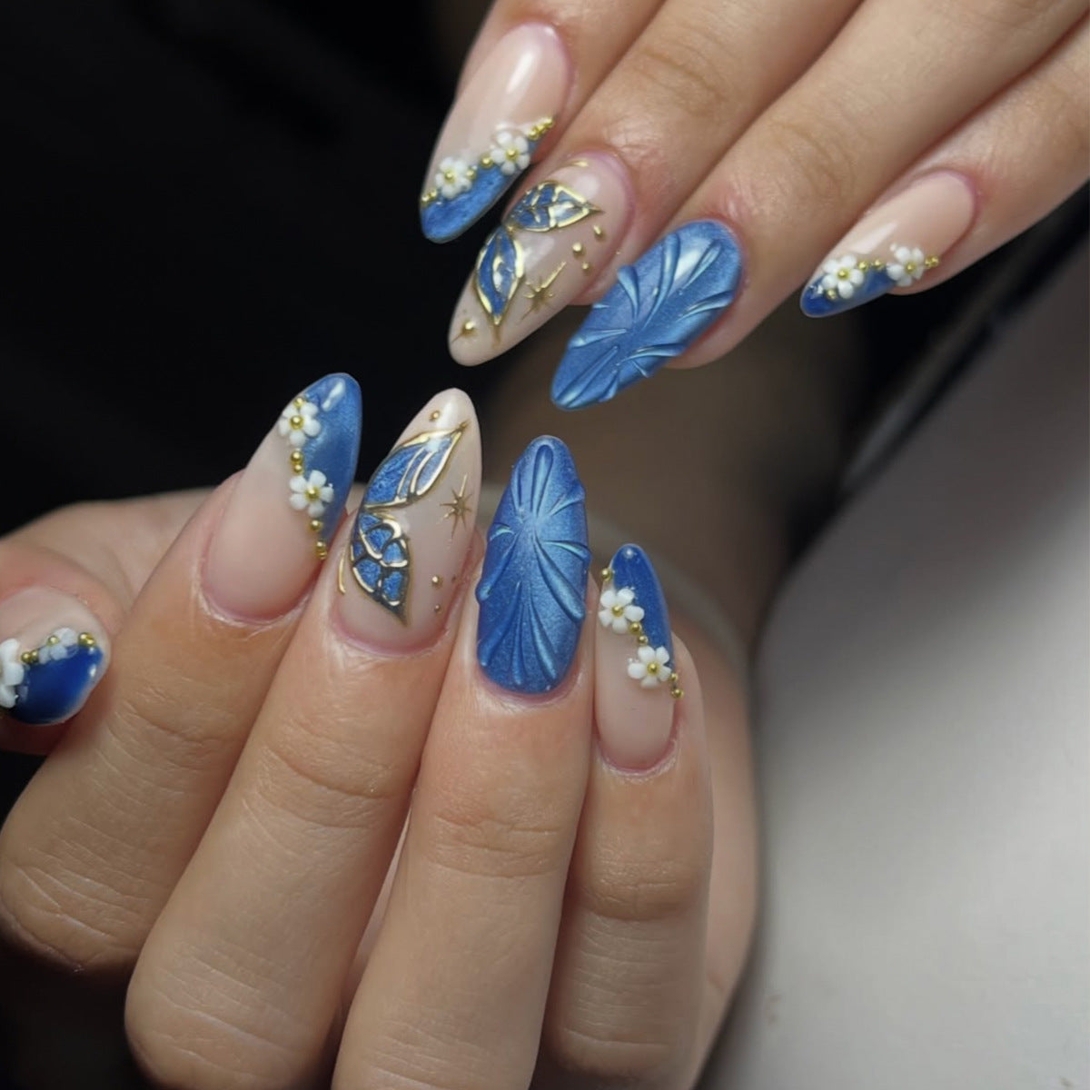 Elegante 3D Blumen Nagelkunst Erweiterungen Brehn