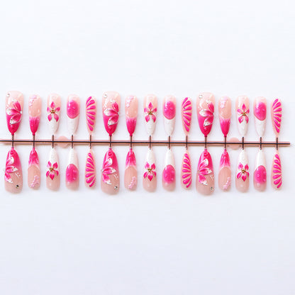 Premium Floral Nagelkunstkollektion