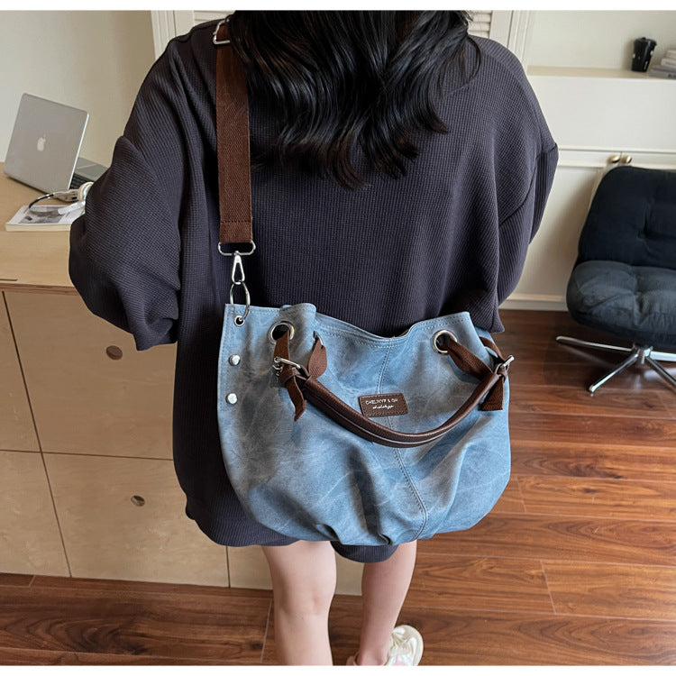 Alltagshandtasche Mit Innovativem Tragesystem Brehn