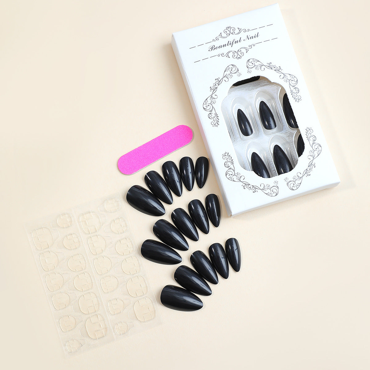 Kunstnagelset mit stilvollem, spitzen Design Brehn
