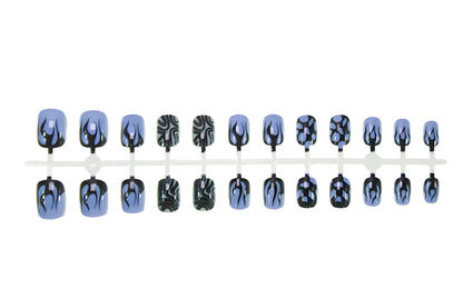 Kunstnagelset mit auffälligen geometrischen Motiven Brehn