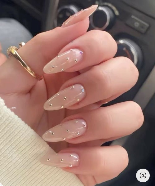 Elegante Nagelkunst Brehn