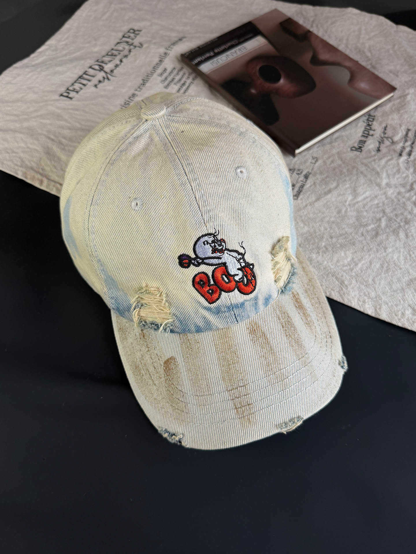 Damen Vintage-inspirierte distressed bestickte Cap Brehn