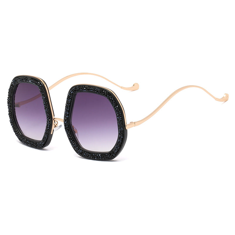 Damen extravagante Sonnenbrille mit funkelndem Rahmen Brehn