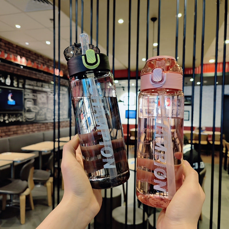 Damen Hochwertige Trinkflasche mit innovativem Verschlussmechanismus Brehn