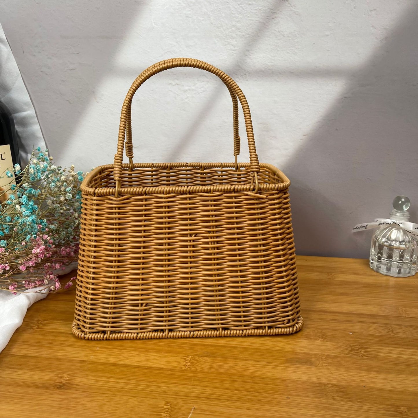 Damen modischer Rattan-Behälter mit Perlenhenkel Brehn