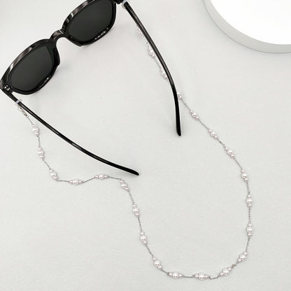 Stylische Brillenhalterungskette Brehn