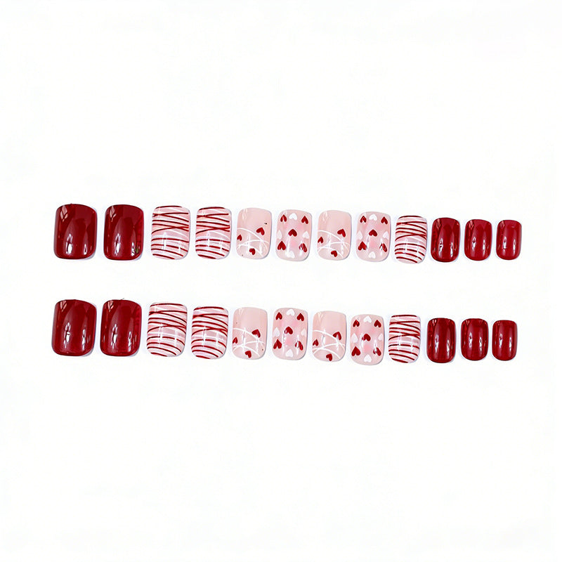 Romantische Herz-Themen-Nagelkunst-Verzierungen Brehn
