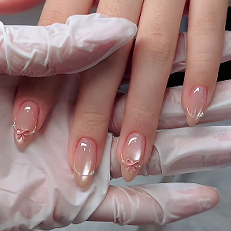 Premium Dekorative Press-On Nagelset mit eleganten Verzierungen Brehn