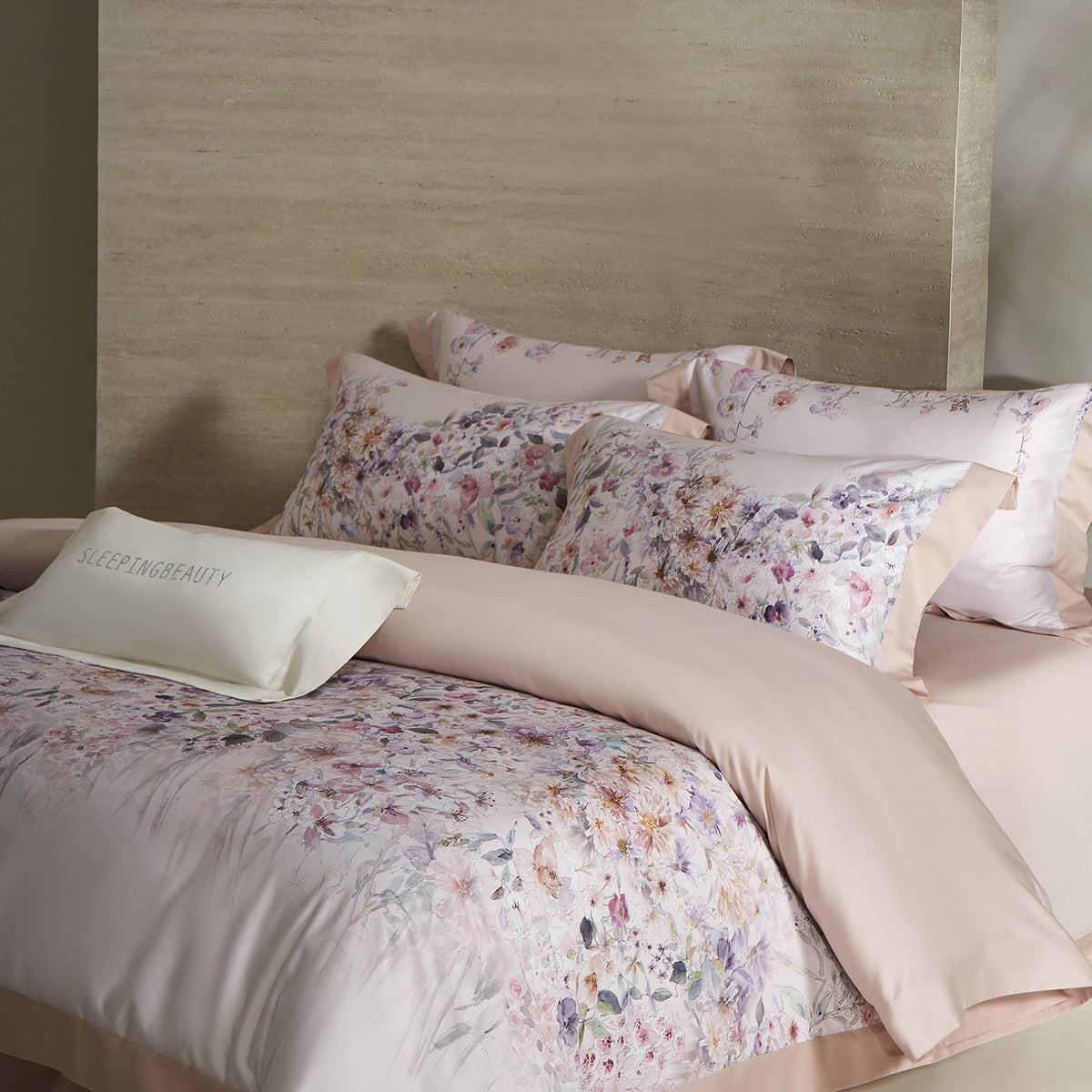 Blumen-Aquarell Baumwollsatin Bettbezug Set mit verstecktem Reißverschluss & bestickten Kissenbezügen