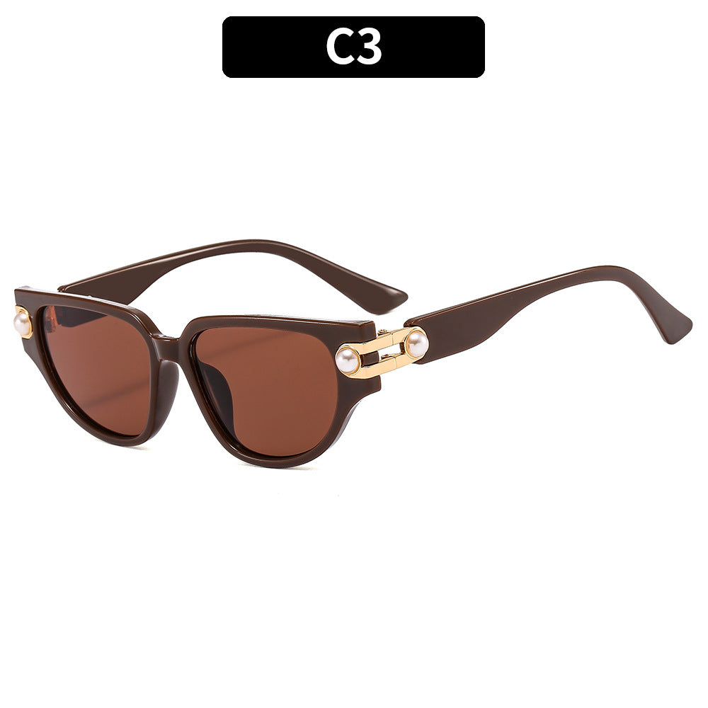 Statement Cat-Eye Sonnenbrille mit dekorativen Perlen