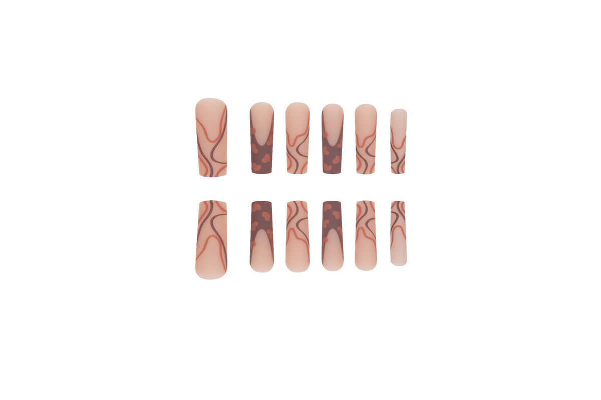 Trendige Herz-Design Press-On Nagel Tipps Brehn