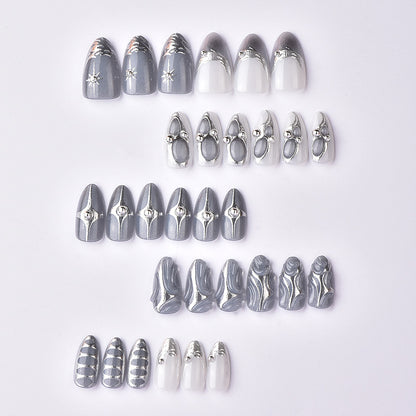 Künstlerisches Drucknagelset mit metallischen Akzenten Brehn