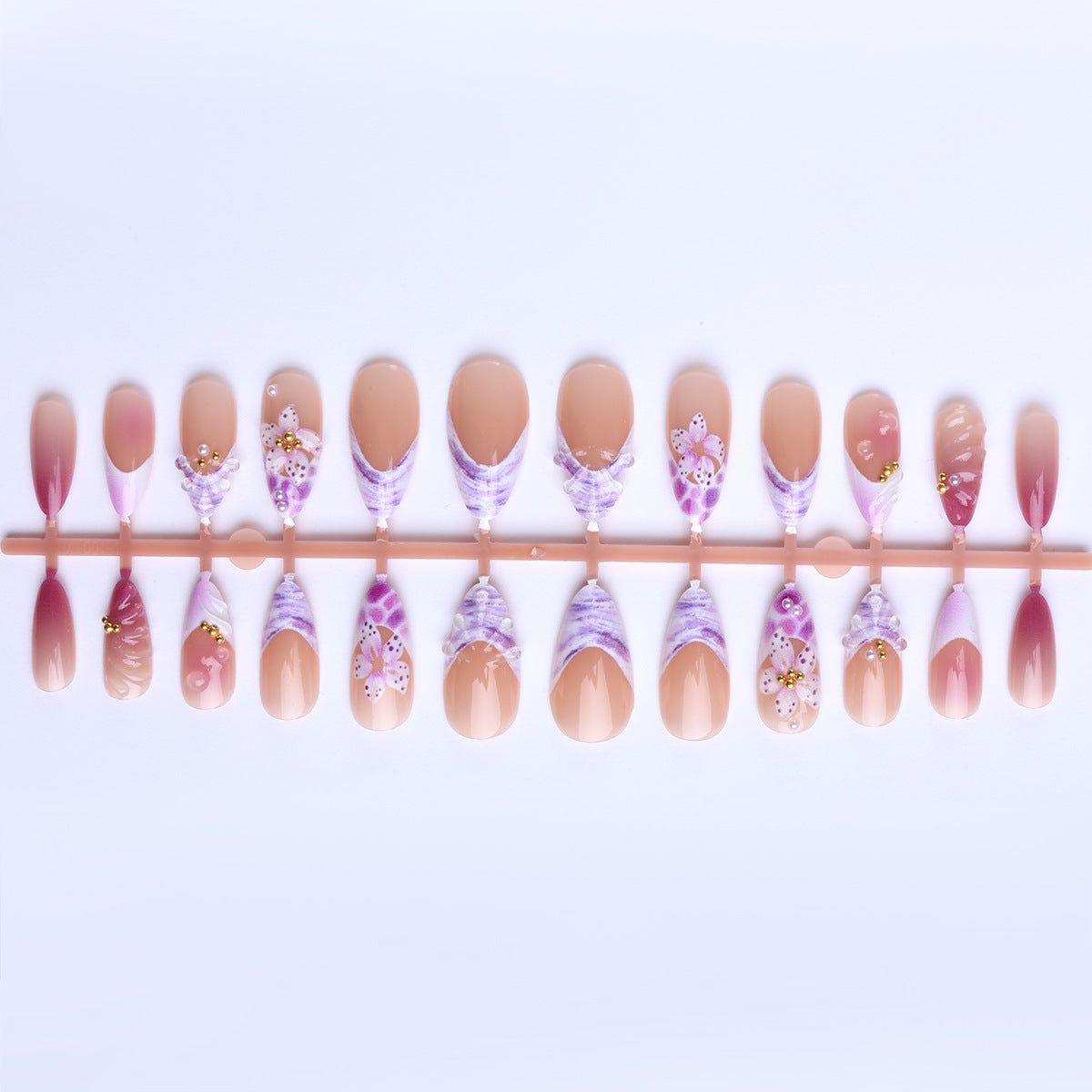 Kunstvolle Nagelset Brehn
