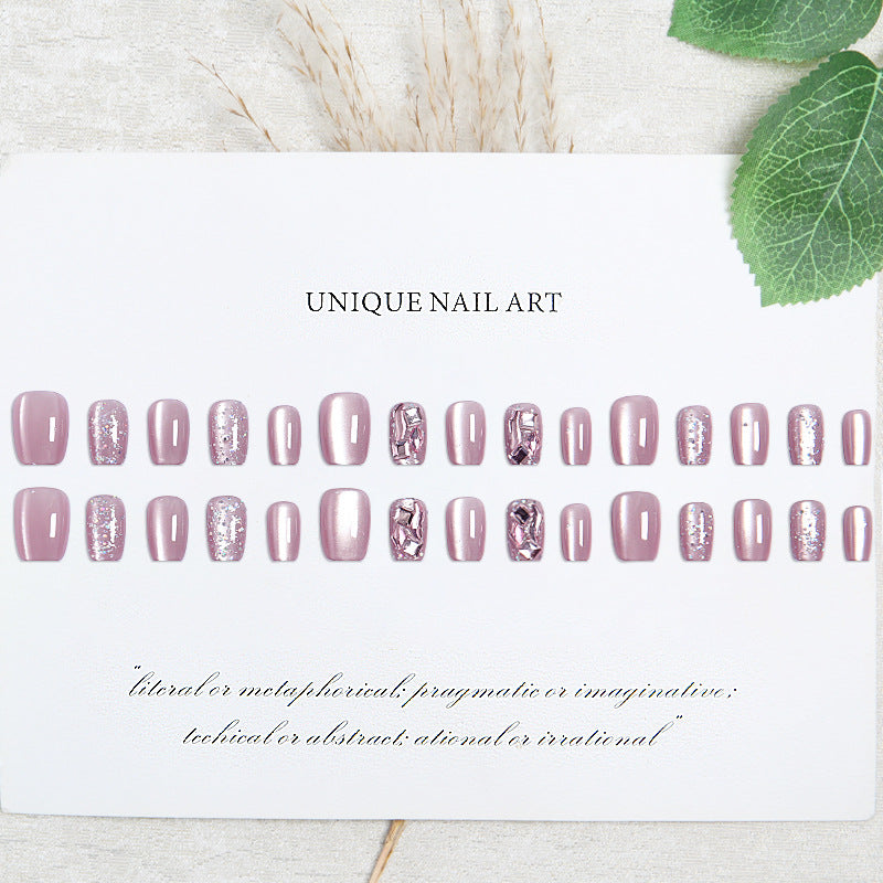 Kunstnagelset mit Glitzer- und Metallic-Effekten Brehn