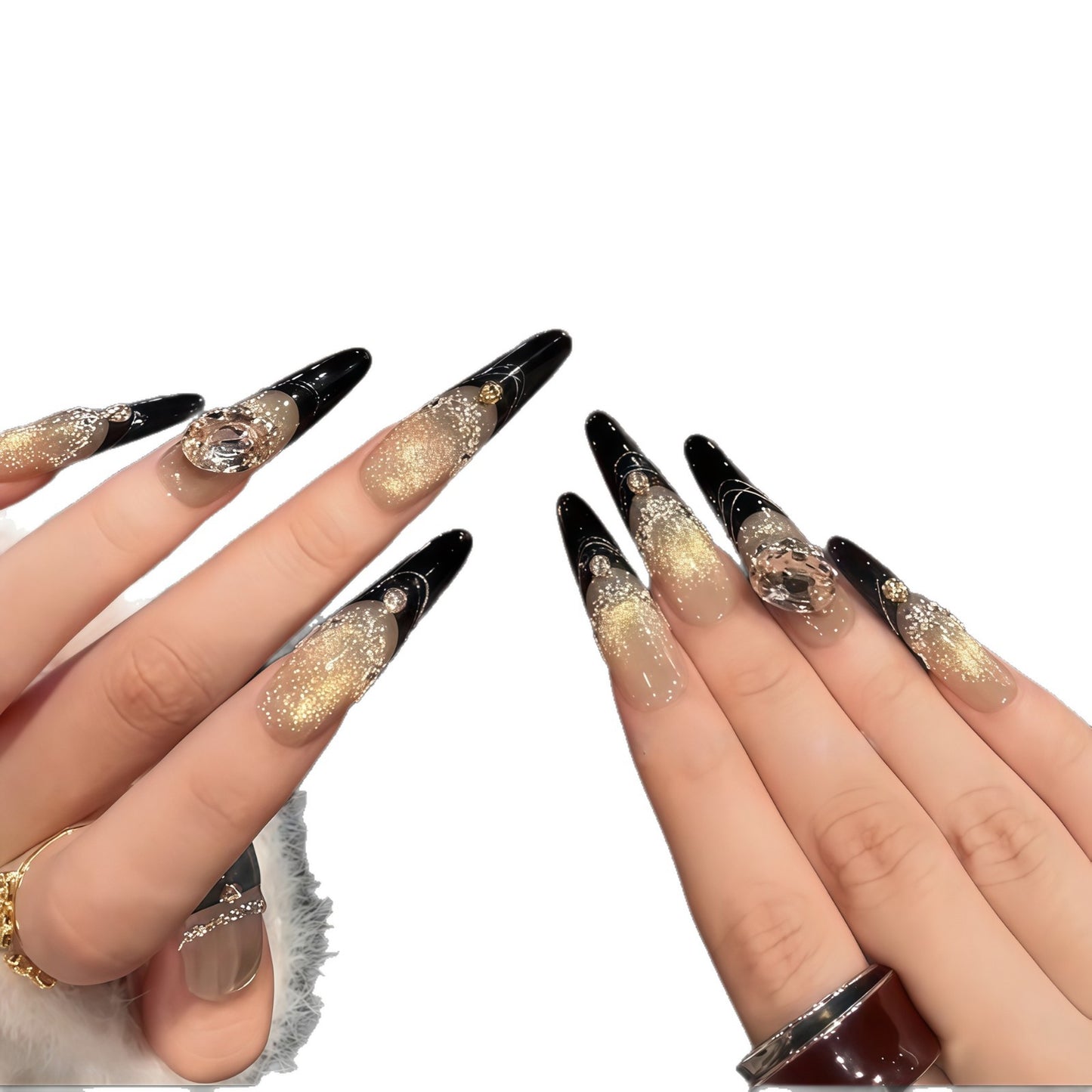 Glamouröse Kunstnägel mit Extravagantem Strass- und Glitzereinsetzen Brehn