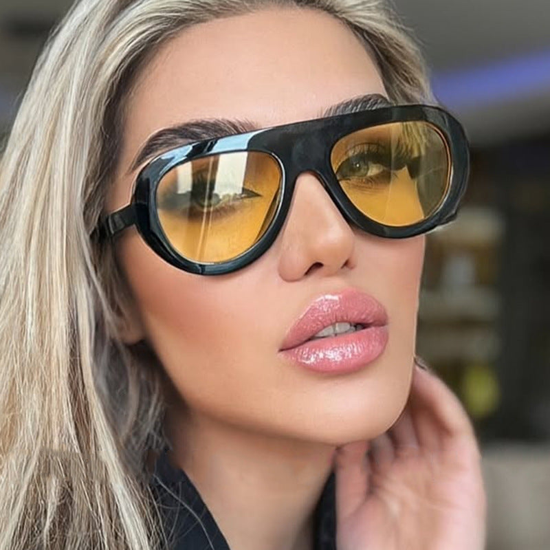 Damen modische oversized Sonnenbrille mit schützendem UV-Filter Brehn