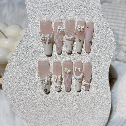 Elegantes Press-On-Nagelkunst-Set