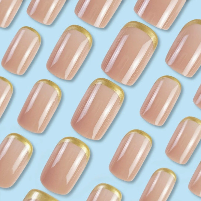 Luxuriöse goldverzierte Gel-Nagelveränderungen Brehn