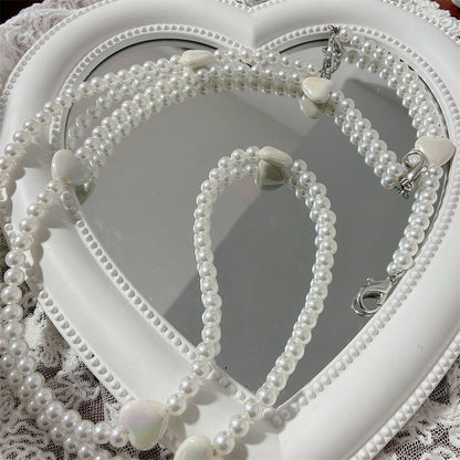 Eleganter Perlenbesetzter Brillenhalter Brehn