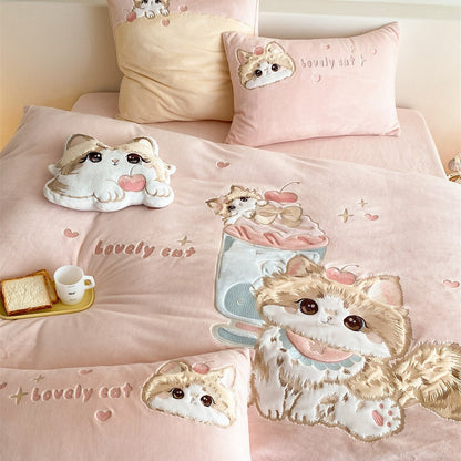Plüsch Bestickte Cartoon Katze Bettwäsche Set mit Dekokissen und Plüschkissen